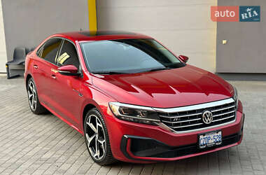 Седан Volkswagen Passat 2020 в Самборе