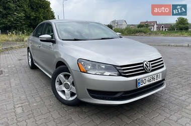 Седан Volkswagen Passat 2012 в Шумске