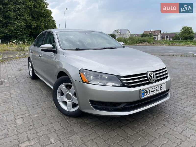 Седан Volkswagen Passat 2012 в Шумске