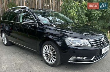 Універсал Volkswagen Passat 2014 в Києві