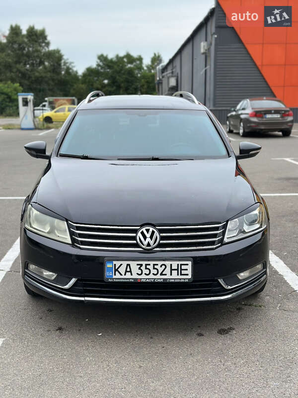 Универсал Volkswagen Passat 2011 в Киеве