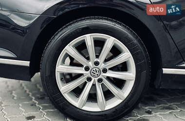 Седан Volkswagen Passat 2016 в 