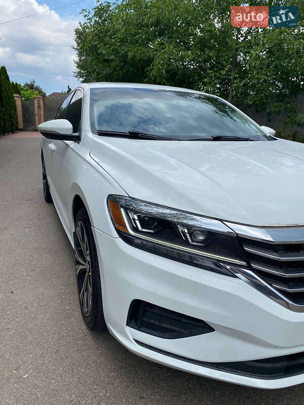 Седан Volkswagen Passat 2021 в Кривом Роге