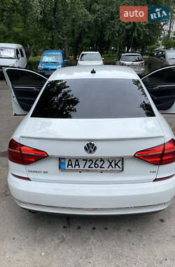 Седан Volkswagen Passat 2016 в 