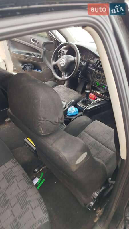 Седан Volkswagen Passat 1997 в Тлумаче