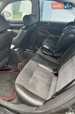 Седан Volkswagen Passat 2005 в 