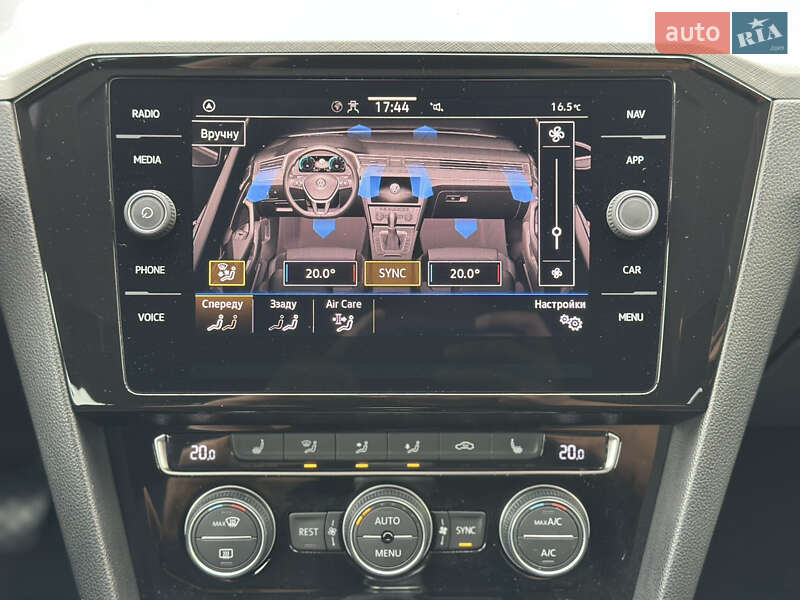 Универсал Volkswagen Passat 2020 в Ужгороде