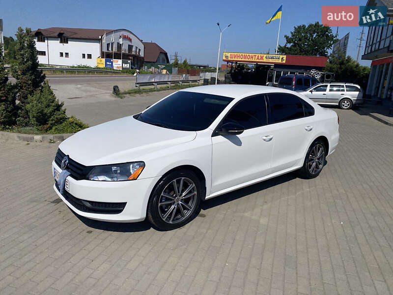 Седан Volkswagen Passat 2014 в Мукачево