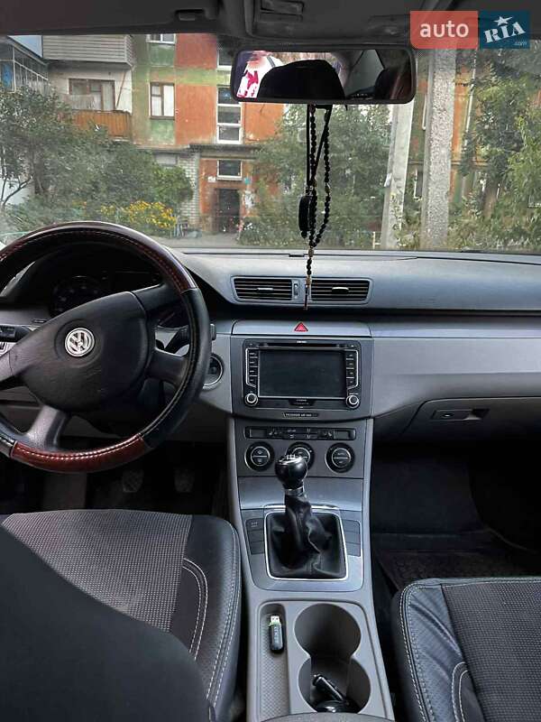 Седан Volkswagen Passat 2008 в Кривом Роге фото 3 Седан Volkswagen Passat 2008 в Кривом Роге