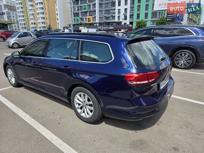 Универсал Volkswagen Passat 2017 в Киеве