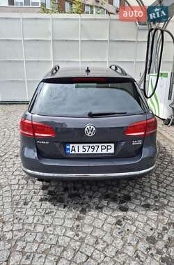 Универсал Volkswagen Passat 2012 в 
