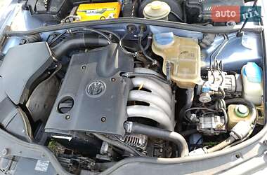 Седан Volkswagen Passat 1998 в 