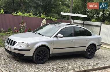 Седан Volkswagen Passat 2002 в Черновцах