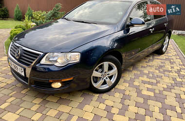Седан Volkswagen Passat 2008 в Києві
