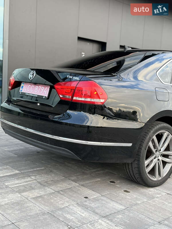 Седан Volkswagen Passat 2014 в Киеве
