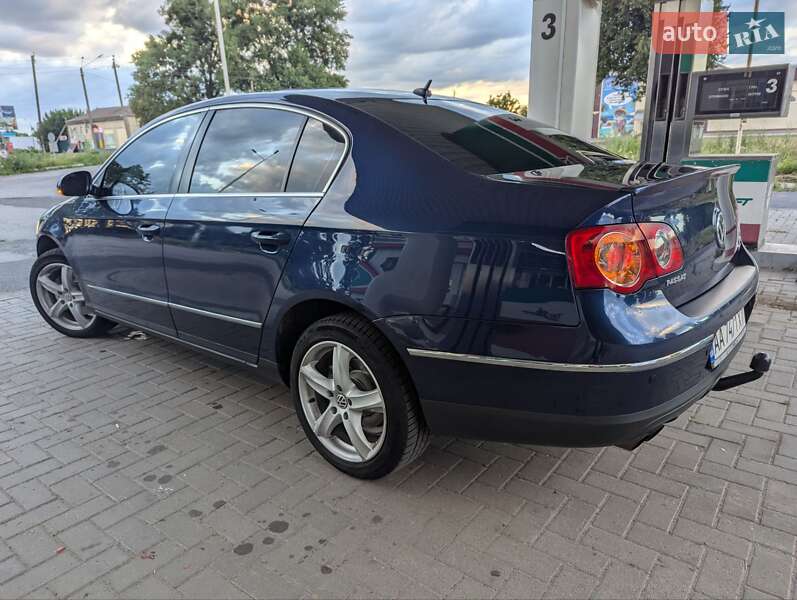 Седан Volkswagen Passat 2009 в Гадяче