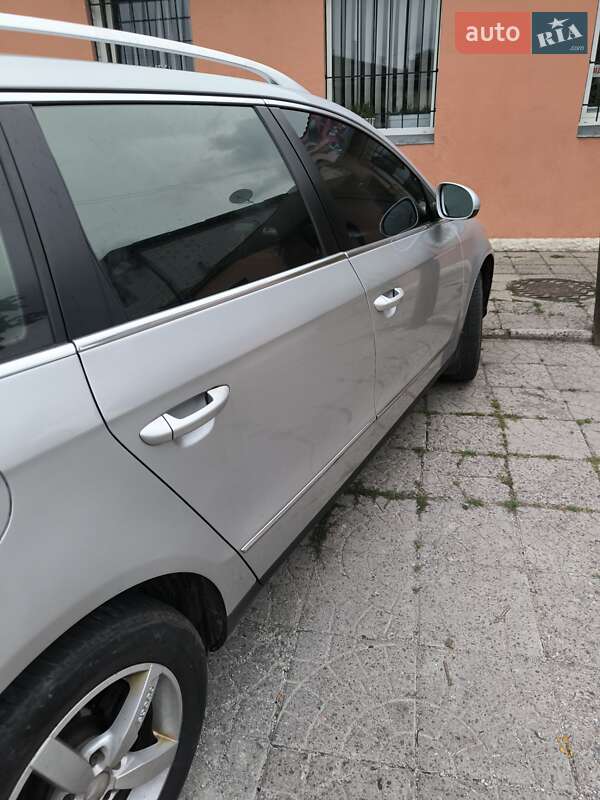 Универсал Volkswagen Passat 2008 в Полтаве