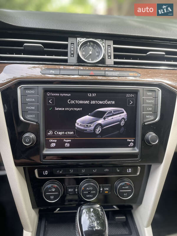 Универсал Volkswagen Passat 2015 в Вишневом