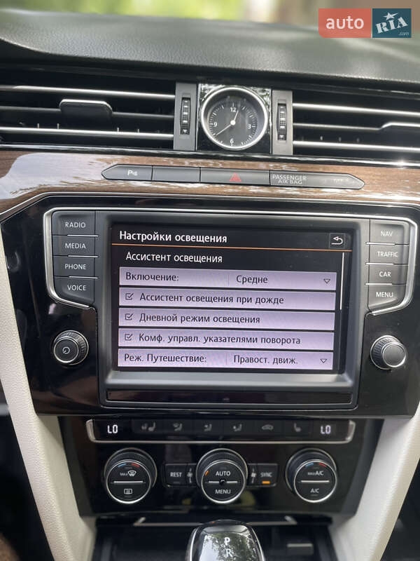 Универсал Volkswagen Passat 2015 в Вишневом