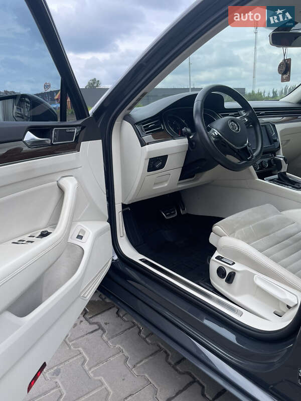 Универсал Volkswagen Passat 2015 в Вишневом