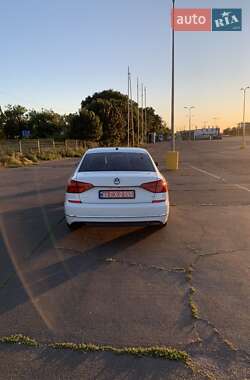 Седан Volkswagen Passat 2016 в 