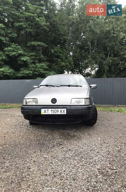 Универсал Volkswagen Passat 1993 в Калуше