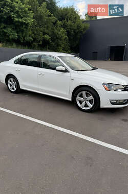 Седан Volkswagen Passat 2015 в Киеве