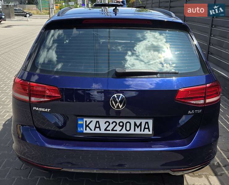 Универсал Volkswagen Passat 2017 в Киеве