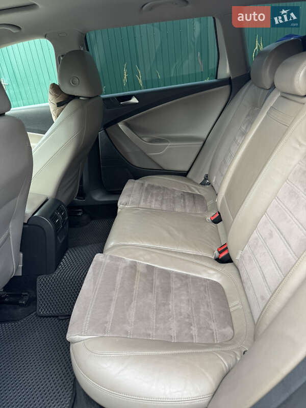 Універсал Volkswagen Passat 2010 в Києві