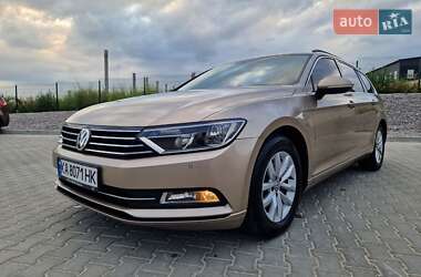 Универсал Volkswagen Passat 2016 в Киеве