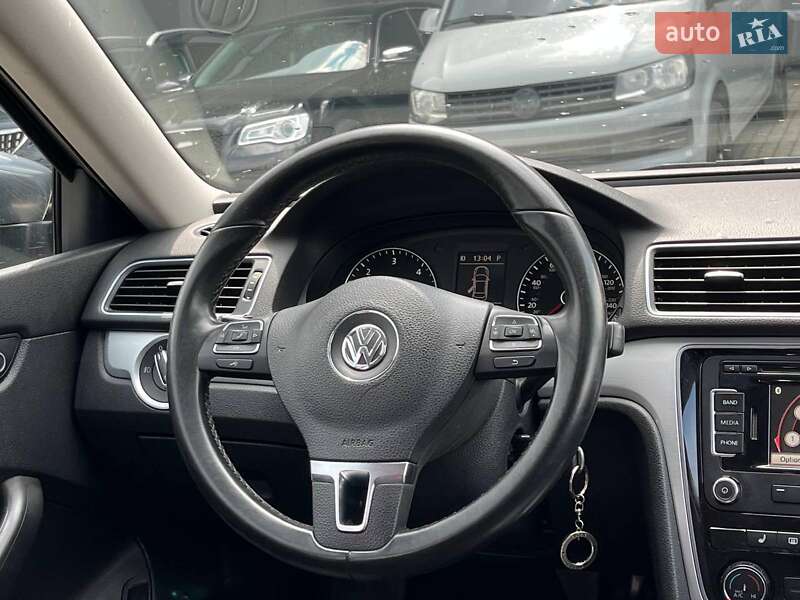 Седан Volkswagen Passat 2012 в Львове фото 35 Седан Volkswagen Passat 2012 в Львове