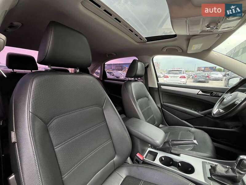 Седан Volkswagen Passat 2012 в Львове фото 46 Седан Volkswagen Passat 2012 в Львове