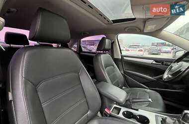 Седан Volkswagen Passat 2012 в 