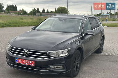 Универсал Volkswagen Passat 2022 в 