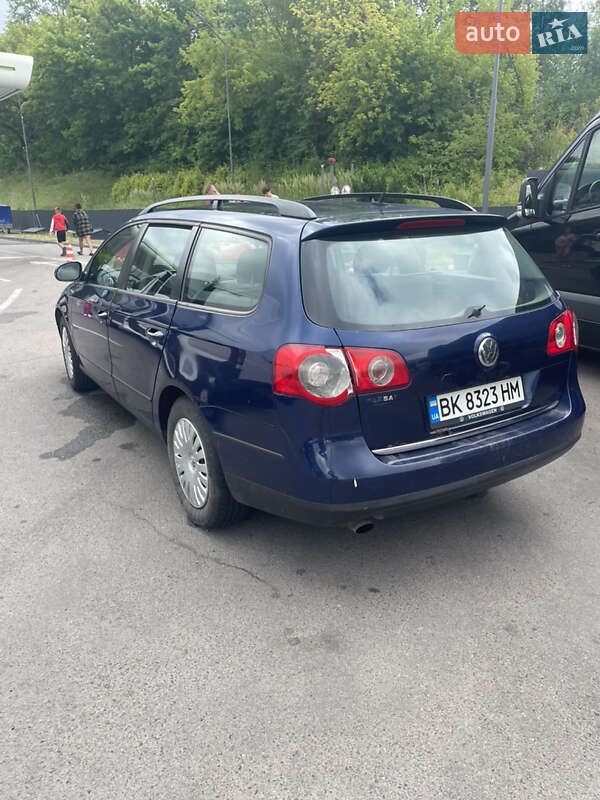 Универсал Volkswagen Passat 2006 в Вараше