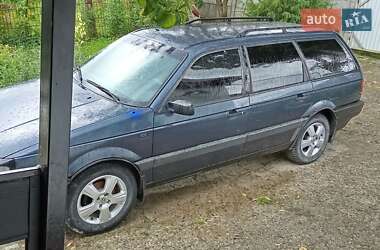 Універсал Volkswagen Passat 1989 в 
