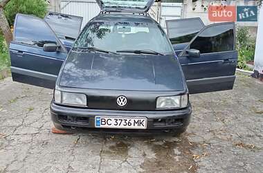 Універсал Volkswagen Passat 1989 в 