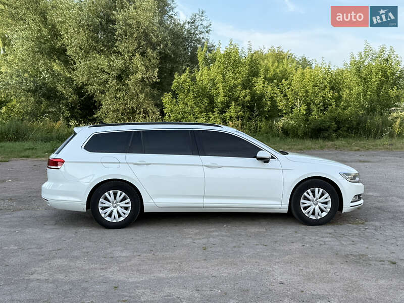 Универсал Volkswagen Passat 2015 в Житомире