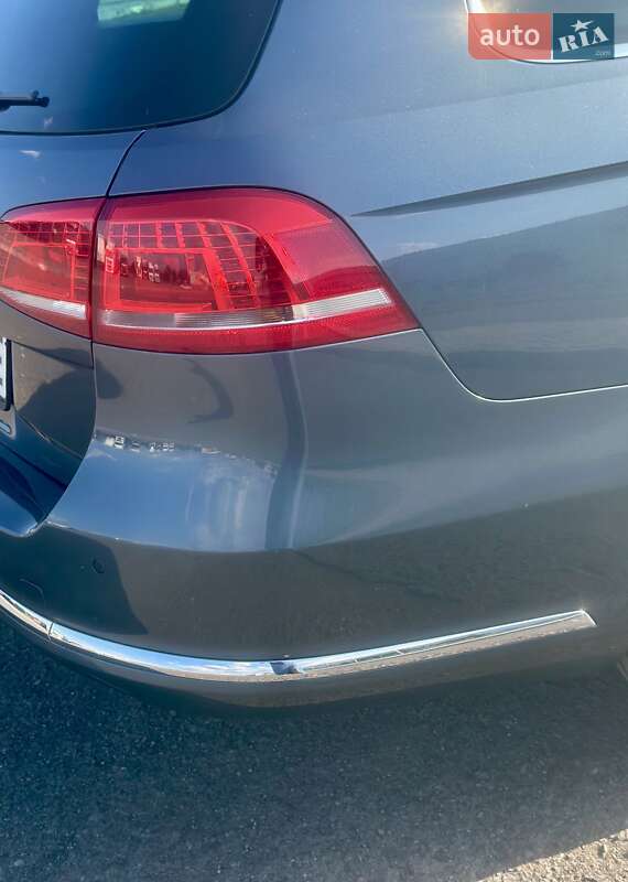 Универсал Volkswagen Passat 2012 в Ужгороде
