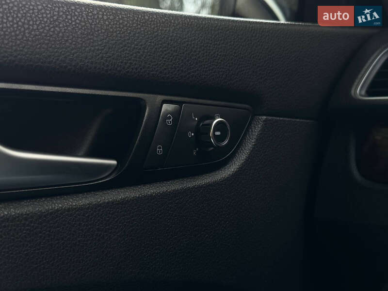 Седан Volkswagen Passat 2012 в Киеве