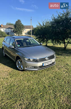 Универсал Volkswagen Passat 2015 в Чернигове