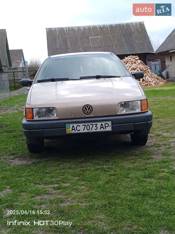 Volkswagen Passat 1989
