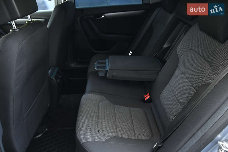 Універсал Volkswagen Passat 2011 в Бердичеві
