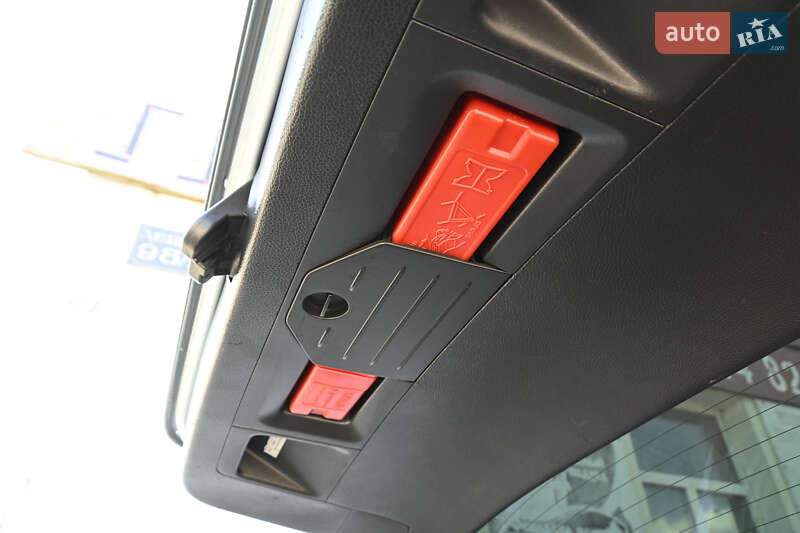 Універсал Volkswagen Passat 2011 в Бердичеві