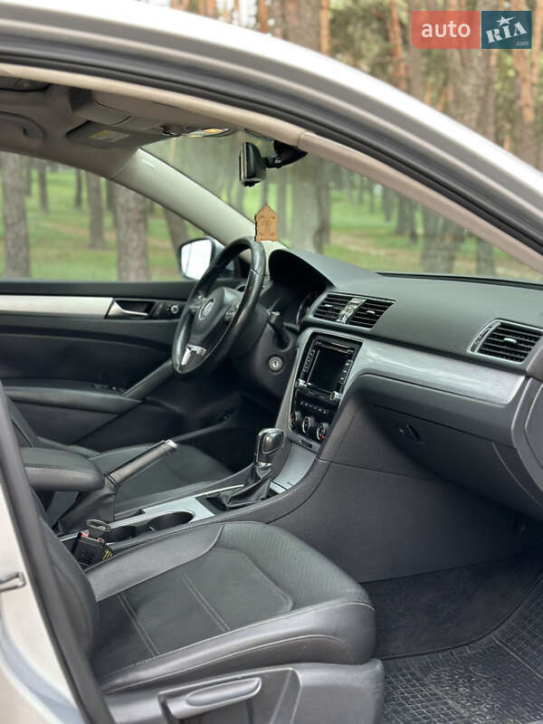 Седан Volkswagen Passat 2013 в Сумах