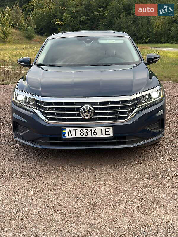 Седан Volkswagen Passat 2021 в Львове