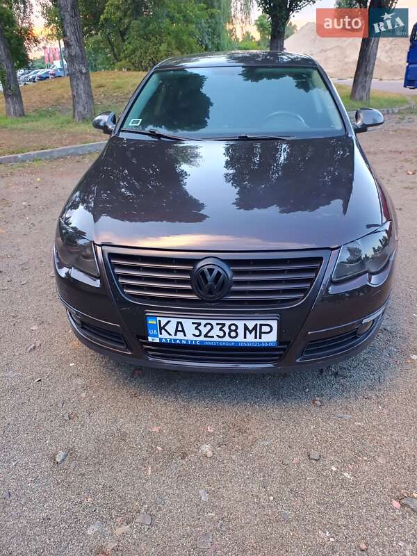 Седан Volkswagen Passat 2005 в Киеве