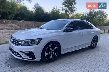 Седан Volkswagen Passat 2016 в 
