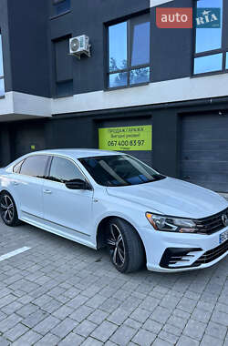 Седан Volkswagen Passat 2016 в 