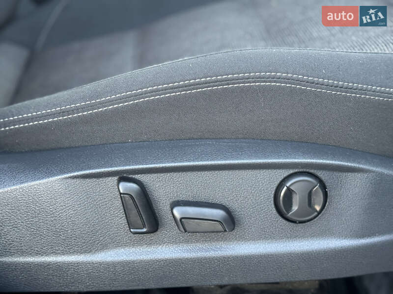 Універсал Volkswagen Passat 2016 в Хмельницькому